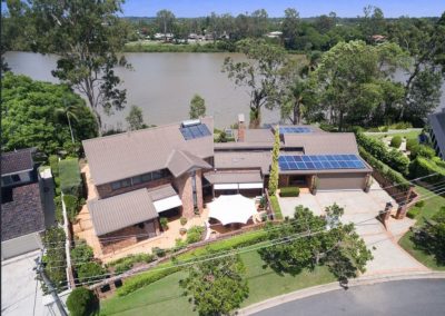 INDOOROOPILLY – River Front Home