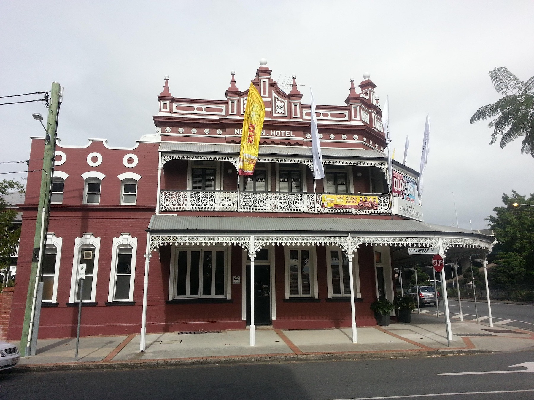 Hotel or Pub building